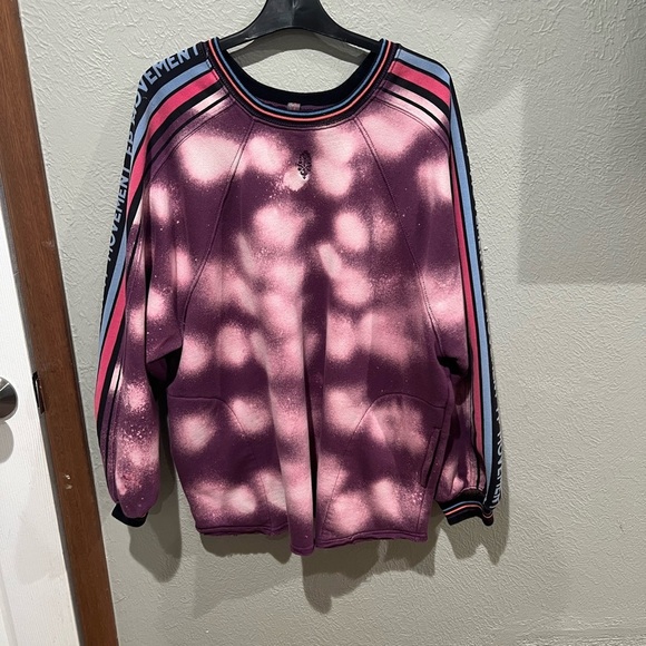 FP Movement by Free People Tops - Free People Movement Purple and Pink Tie-Dye Sweatshirt Oversized Pockets EUC